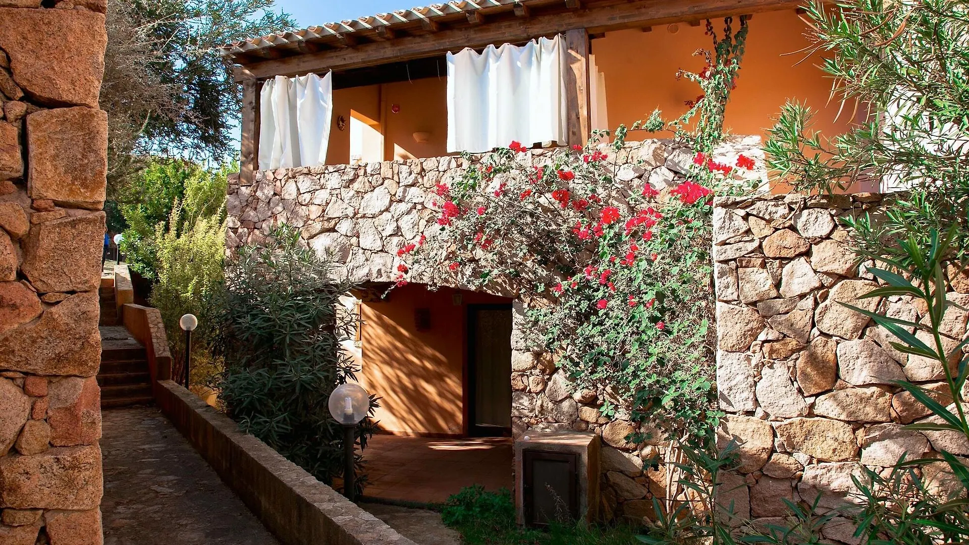 Residence La Misuaglia - Agenzia Isola Rossa Trinita d'Agultu e Vignola Italy