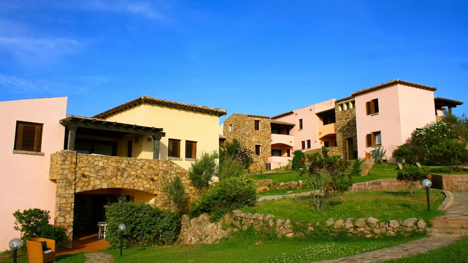 Residence La Misuaglia - Agenzia Isola Rossa Trinita d'Agultu e Vignola